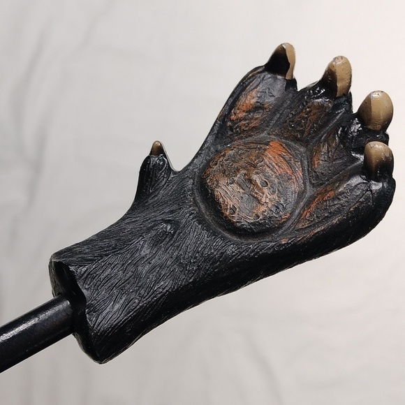 Black Bear Claw Back Scratcher - Picture 2 of 11